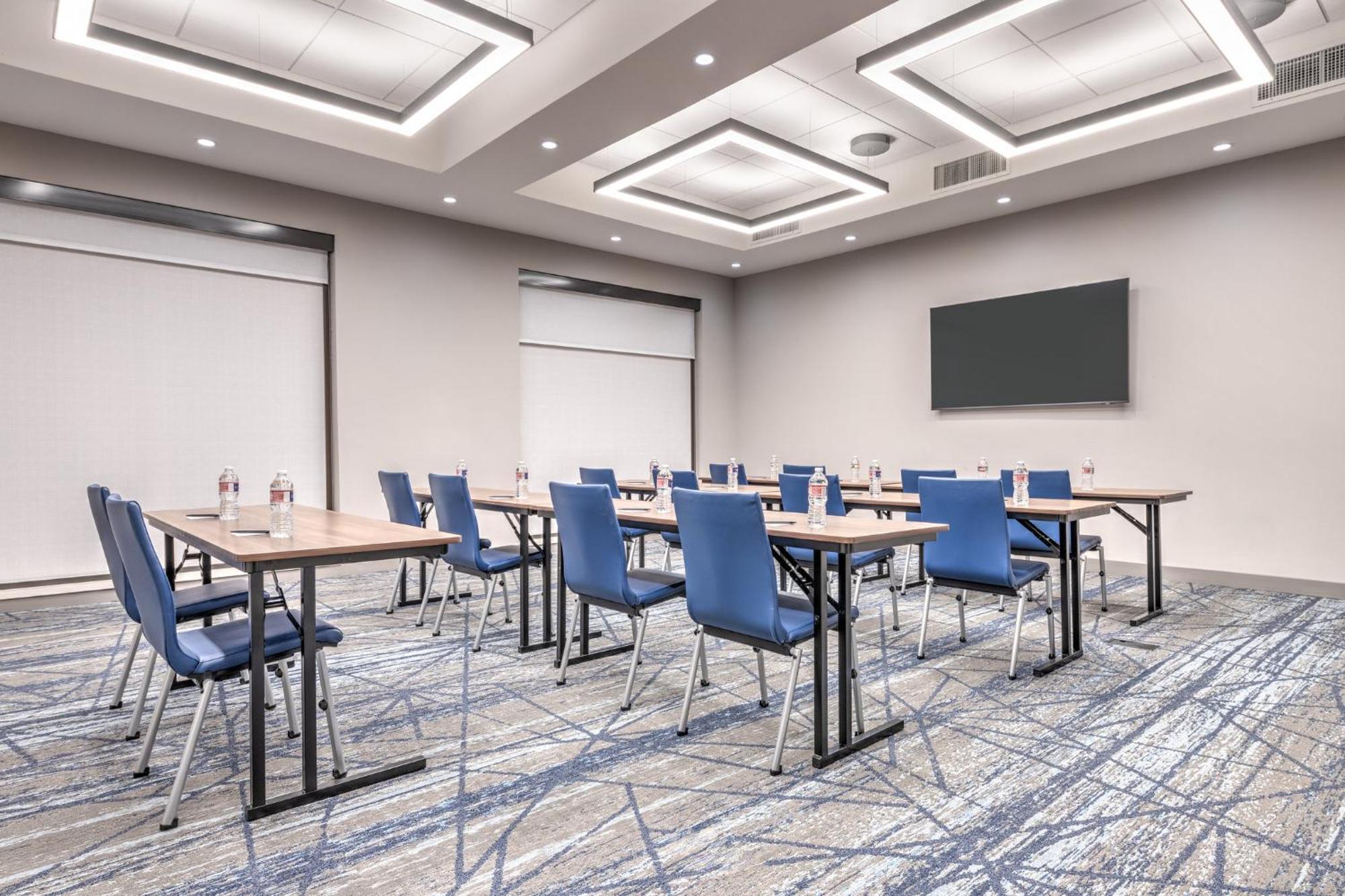 Holiday Inn Express & Suites Austin Airport East By Ihg 외부 사진