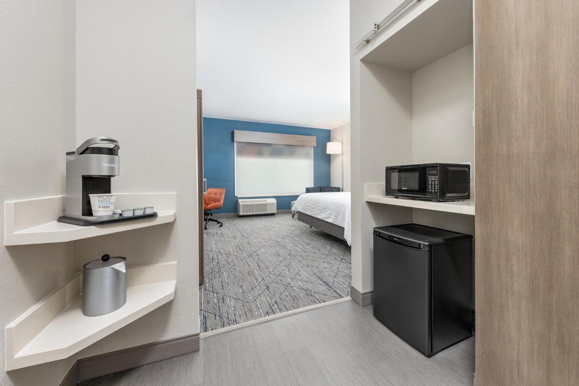 Holiday Inn Express & Suites Austin Airport East By Ihg 외부 사진