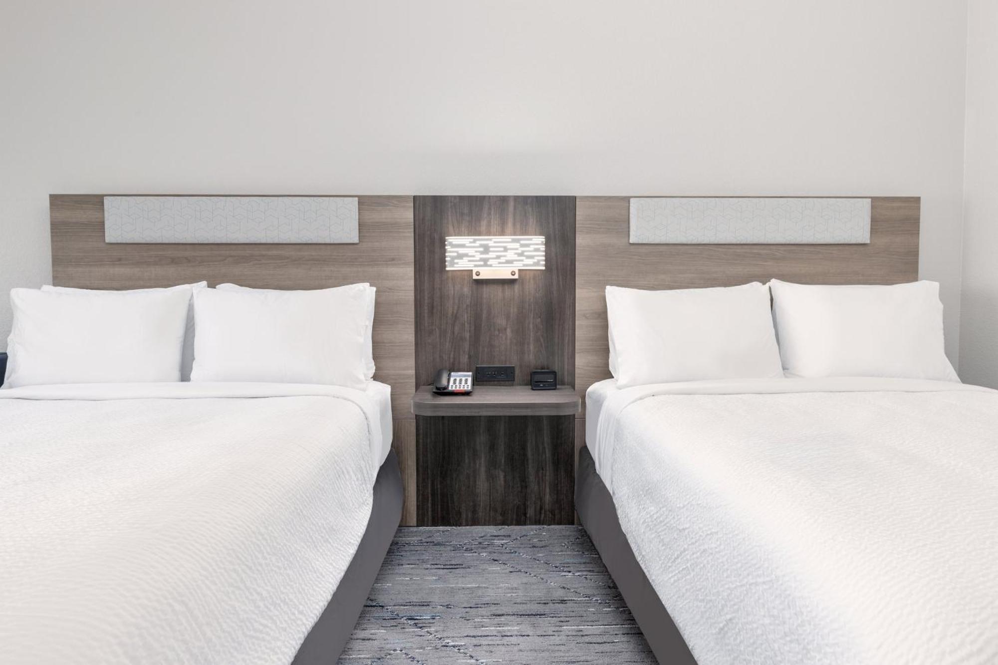 Holiday Inn Express & Suites Austin Airport East By Ihg 외부 사진