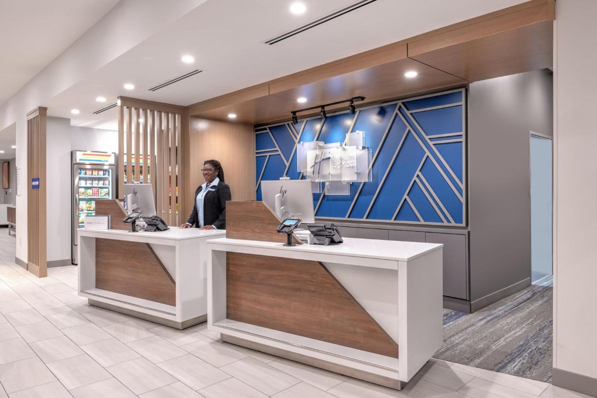 Holiday Inn Express & Suites Austin Airport East By Ihg 외부 사진