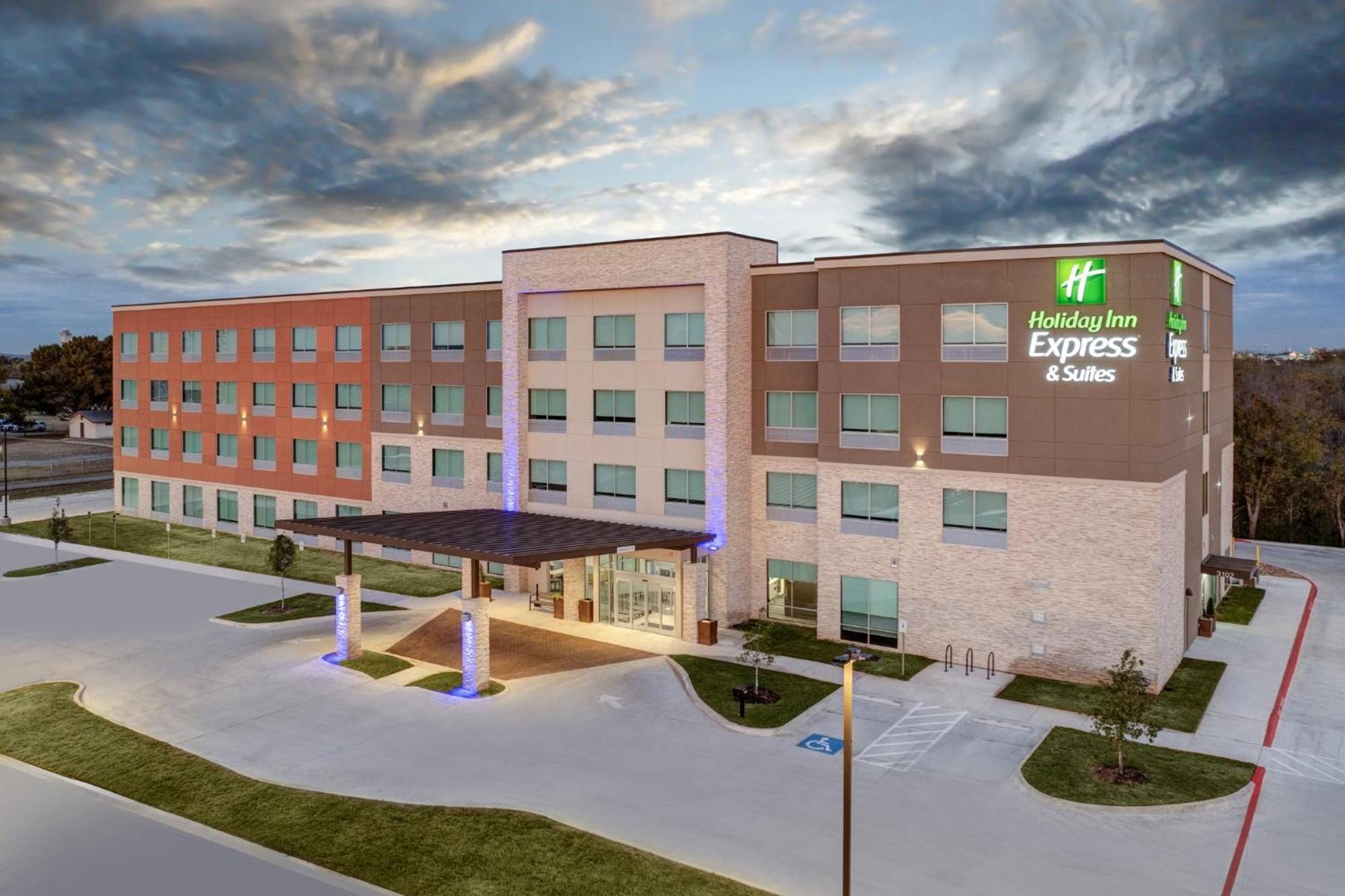 Holiday Inn Express & Suites Austin Airport East By Ihg 외부 사진